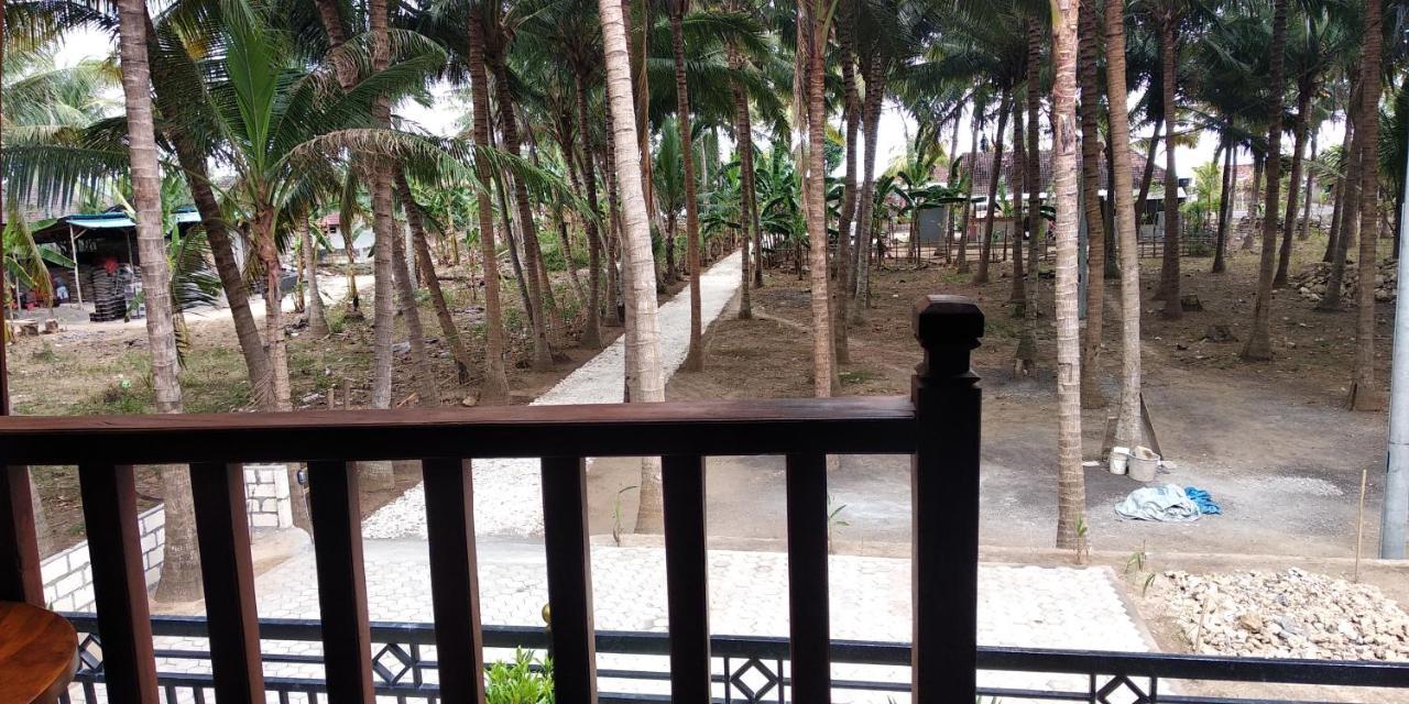 Coconut Hill Cottage Batununggul Esterno foto