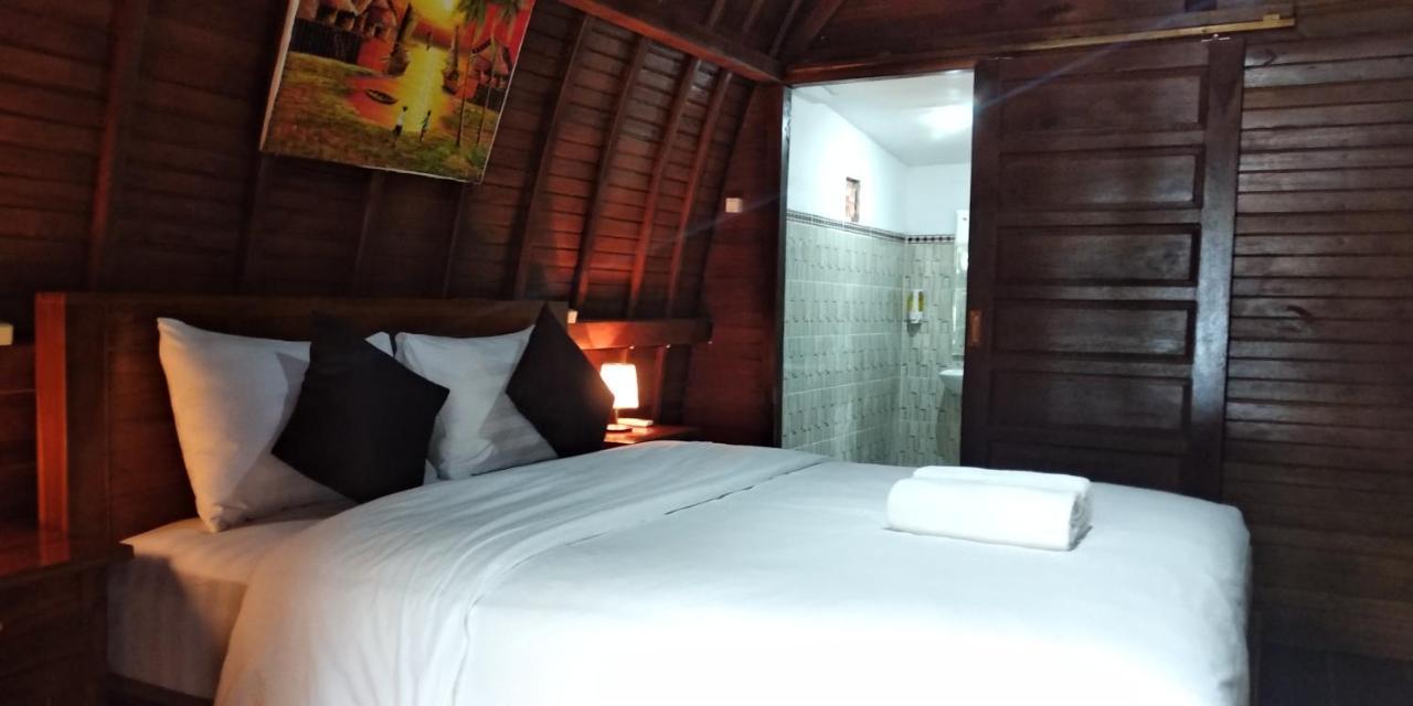 Coconut Hill Cottage Batununggul Esterno foto